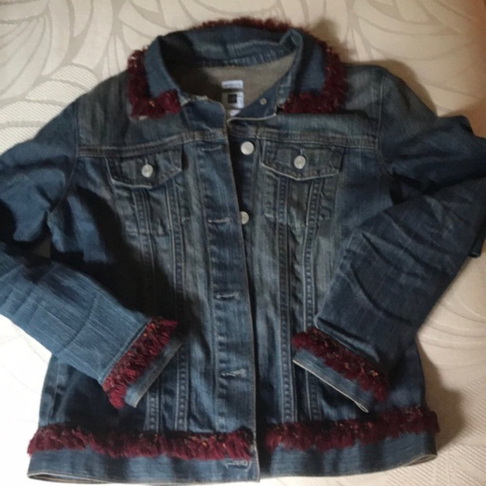GAP Jean Jacket - Picture 4 of 4